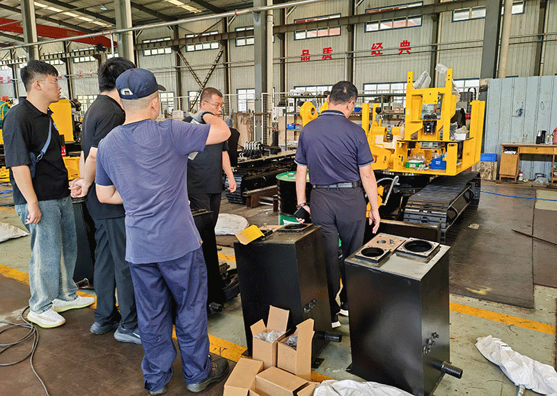 熱烈歡迎內蒙古客戶蒞臨礦安重工參觀考察